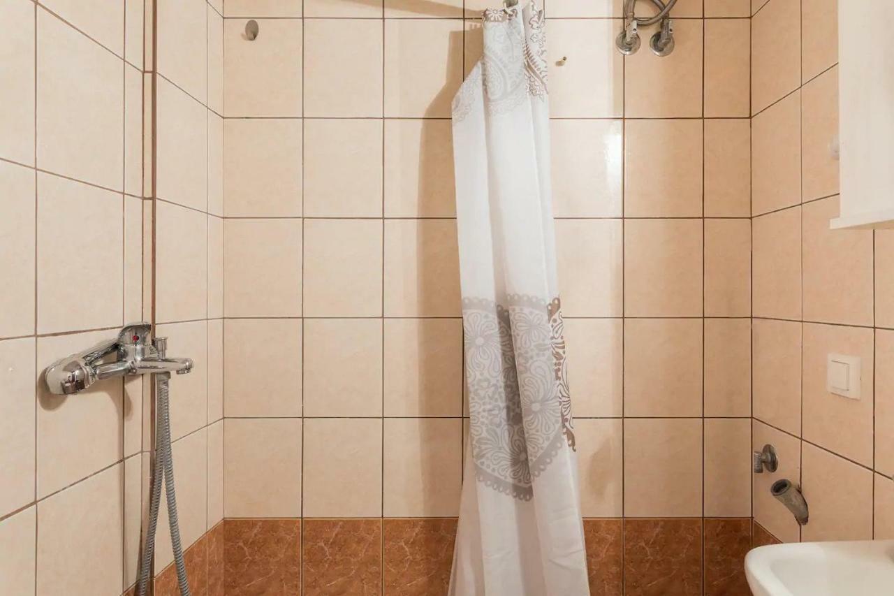 Central Studio! Fiber Wifi, Ac, Private, Self Check-In! Салоники Экстерьер фото